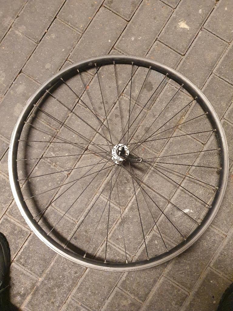 Voorwiel sportfiets Koga 28 inch, Fietsen en Brommers, Fietsonderdelen, Zo goed als nieuw, Ophalen, Overige merken, Racefiets