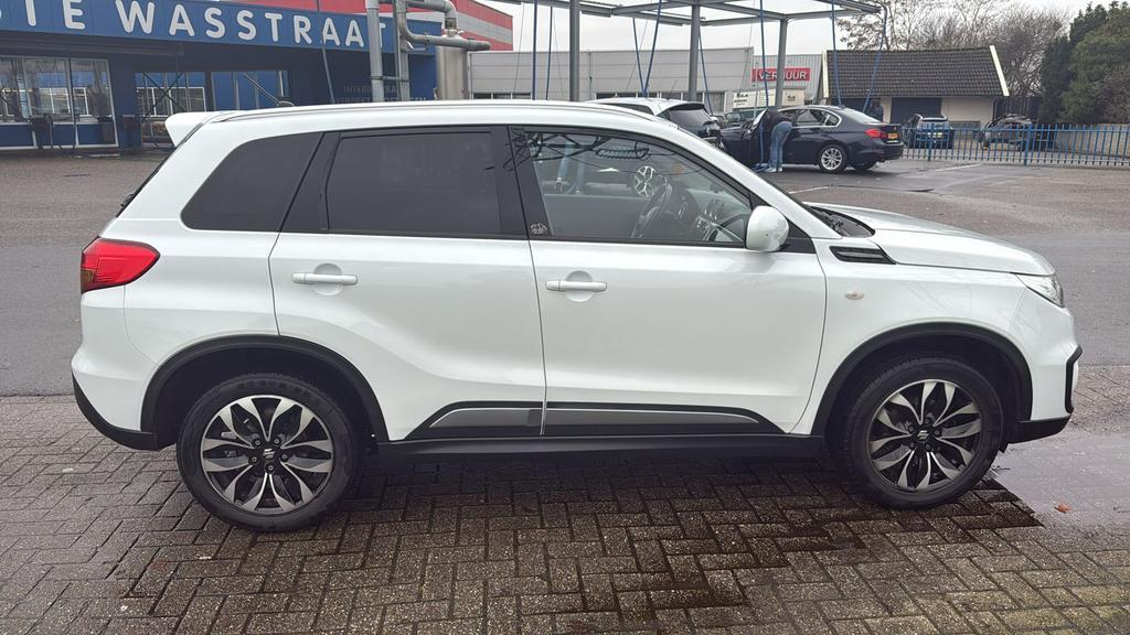 Suzuki Vitara 1.6 VVT 120pk 2WD 2017 Wit, Auto's, Suzuki, Voorwielaandrijving, 40 €/maand, 4 cilinders, 400 kg