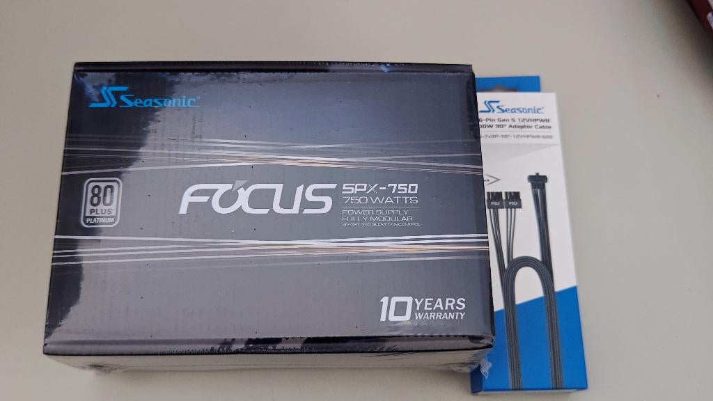 Seasonic Focus SPX 750, Computers en Software, Interne voedingen, Ophalen of Verzenden, Nieuw