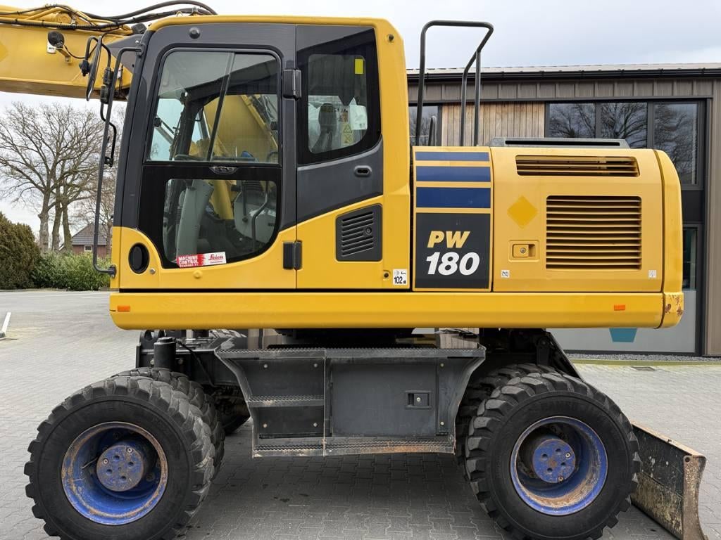 Komatsu PW 180-10 (bj 2018), Graafmachine