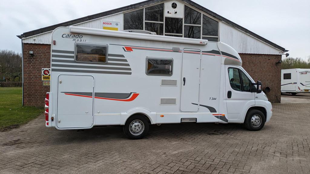 Capron Carado T 344 - 2e eign. - airco -, Caravans en Kamperen, Campers, Standaard zit, Tot en met 2, Bedrijf, 6 tot 7 meter