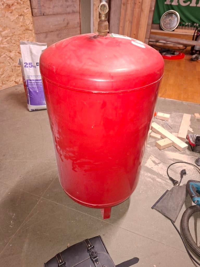 Oude boiler (vuurvat) - 92 cm hoog, 48 cm diameter, Minder dan 20 liter, Ophalen, Boiler