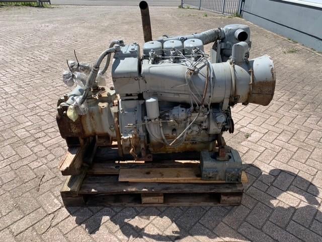 Deutz motor, 3 cilinder, met hydrauliekpomp, Doe-het-zelf en Verbouw, Motoren, Ophalen of Verzenden, Gebruikt, Dieselmotor
