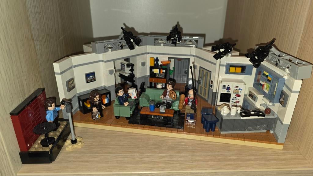 LEGO Ideas 21328 Seinfeld Appartement - Nieuwstaat, Kinderen en Baby's, Speelgoed | Duplo en Lego, Ophalen of Verzenden, Zo goed als nieuw