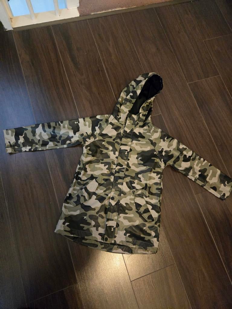 Camo regenjas maat 128, Ophalen of Verzenden