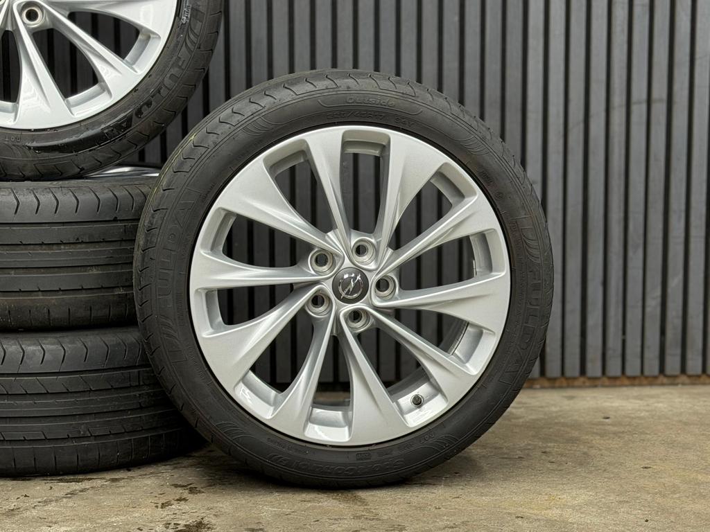 17 inch Opel Astra K zomerset fulda 6mm incl sensor €599,-, Auto-onderdelen, Banden en Velgen, Ophalen, Zomerbanden, Banden en Velgen