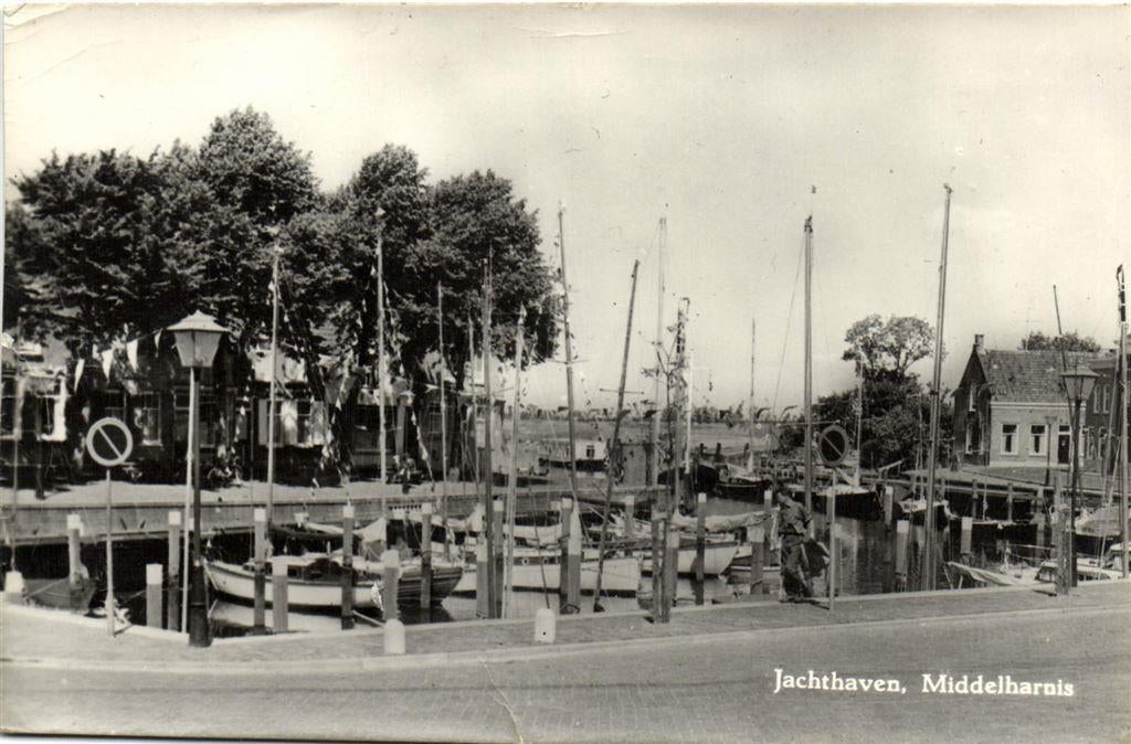 Jachthaven, Middelharnis - boten - gelopen, Ophalen of Verzenden, Voor 1920, Gelopen, Friesland