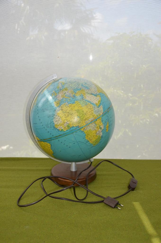 Wereldbol Columbus verlag Paul oestergaard met verlichting, Ophalen of Verzenden, Verlicht, Gebruikt