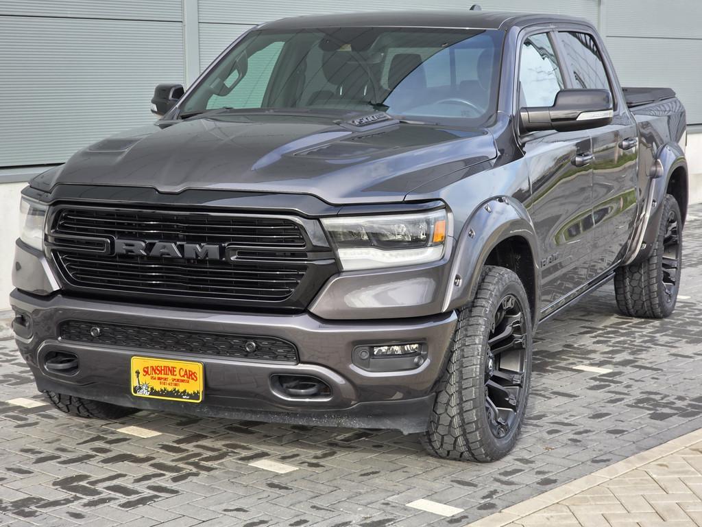 Dodge Ram 1500 LARAMIE NIGHT EDITION 4X4 CREW CAB 5.7 LTR V8, Automaat, Gebruikt, 5654 cc, 402 pk