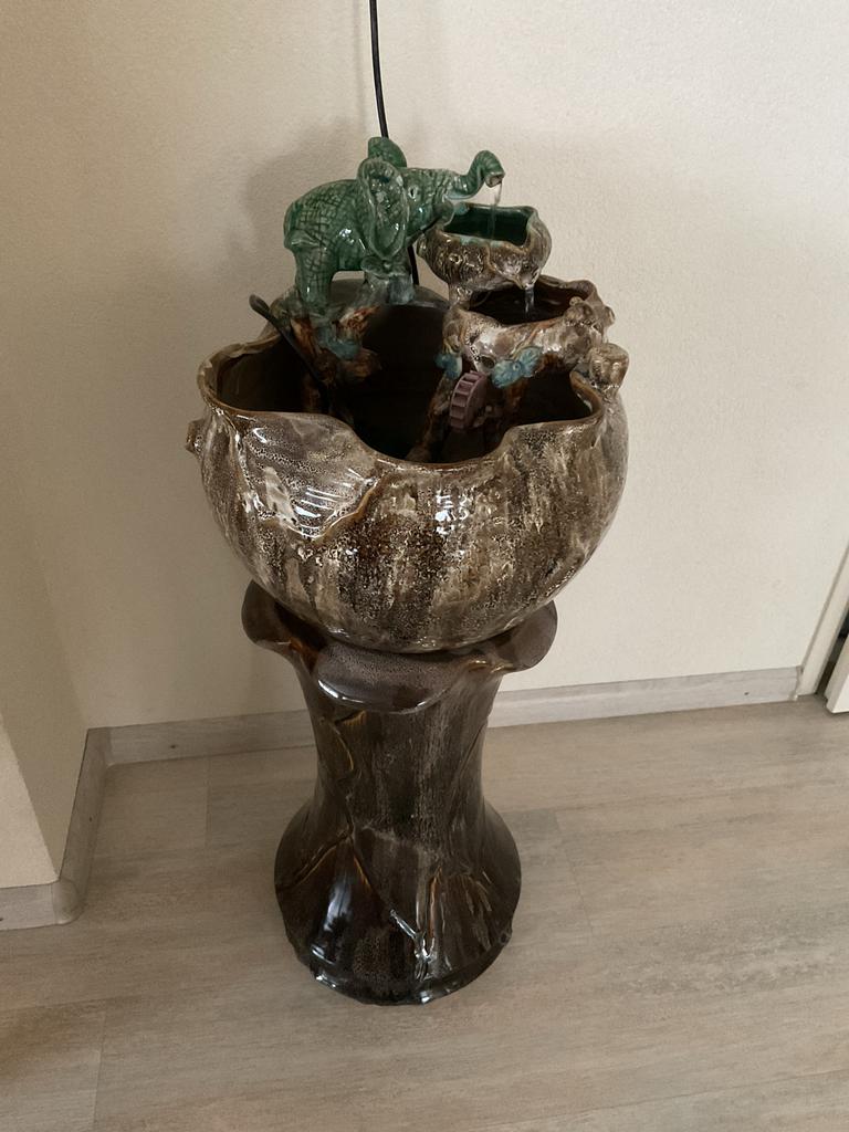 Decoratieve Waterfontein met Olifanten en Waterrad, Tuin en Terras, Waterpartijen en Fonteinen, Ophalen of Verzenden, Gebruikt