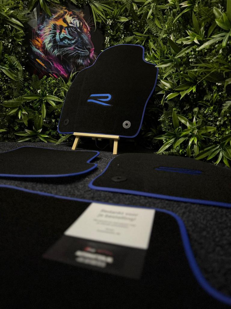 Vw Polo custom automatten, Ophalen of Verzenden, Zo goed als nieuw