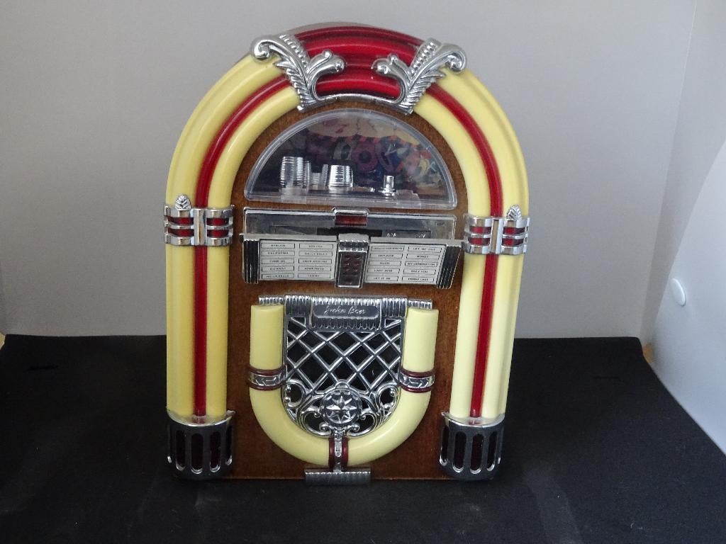 transistor radio ( jukebox klein), Ophalen of Verzenden, Zo goed als nieuw, Transistorradio
