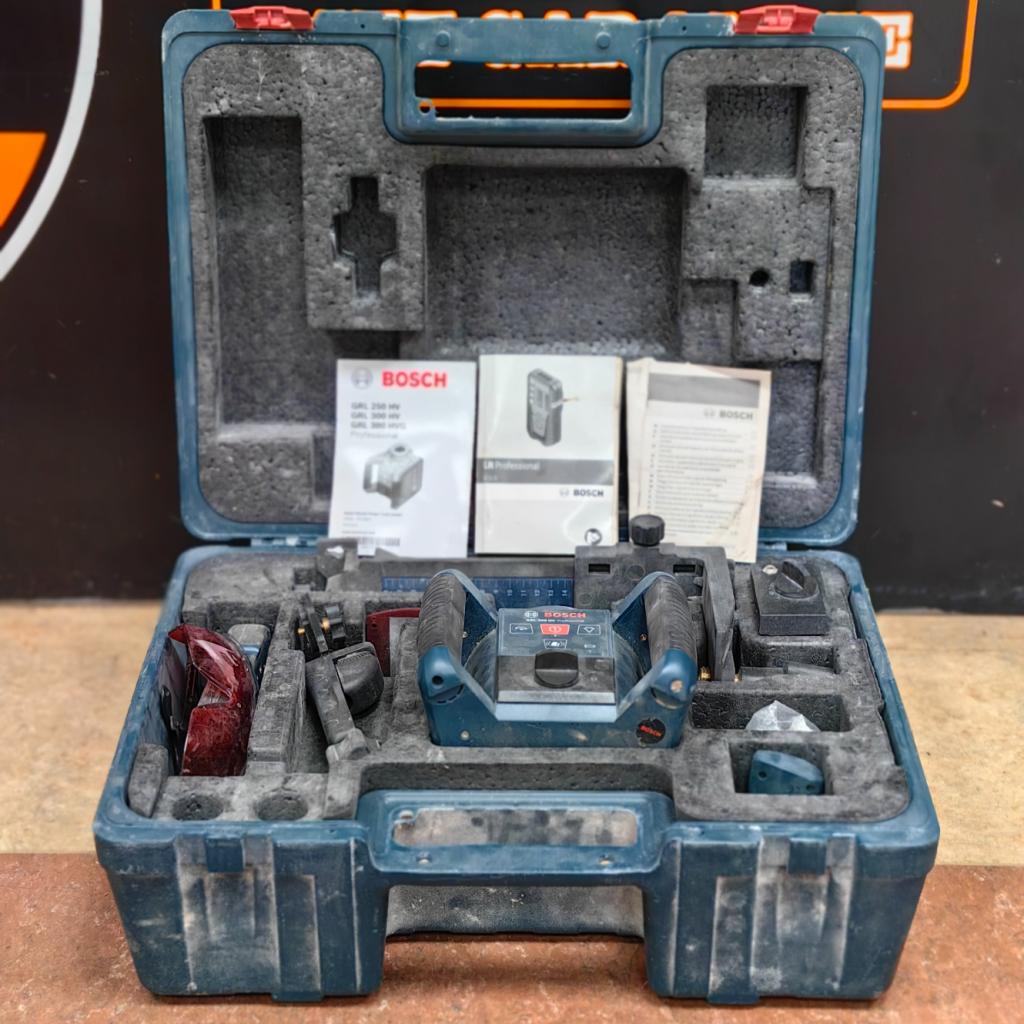 Bosch GRL 300 HV Professional Rotatielaser | BJ 2019 - In Ne, Bosch, Zo goed als nieuw, Support@bosch.com, Robert Bosch GmbH
Robert-Bosch-Platz 1
70839 Gerlingen-Schillerhöhe
Germany