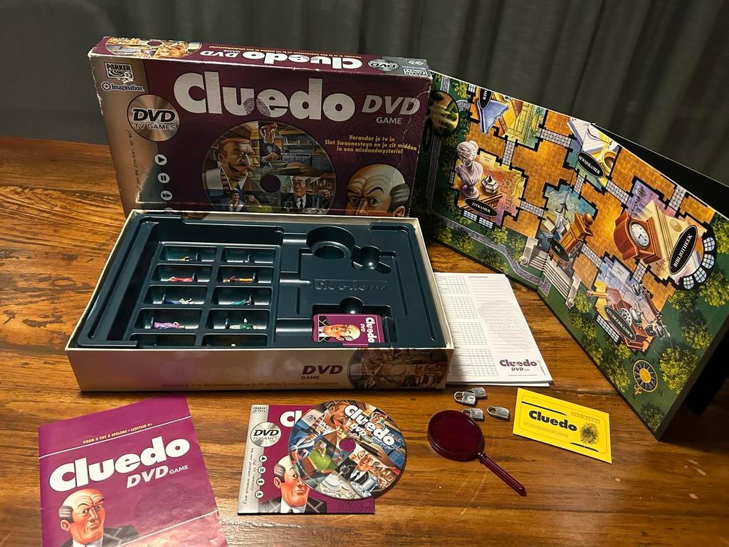 Cluedo DVD Game - Nieuwstaat, Ophalen of Verzenden, Zo goed als nieuw