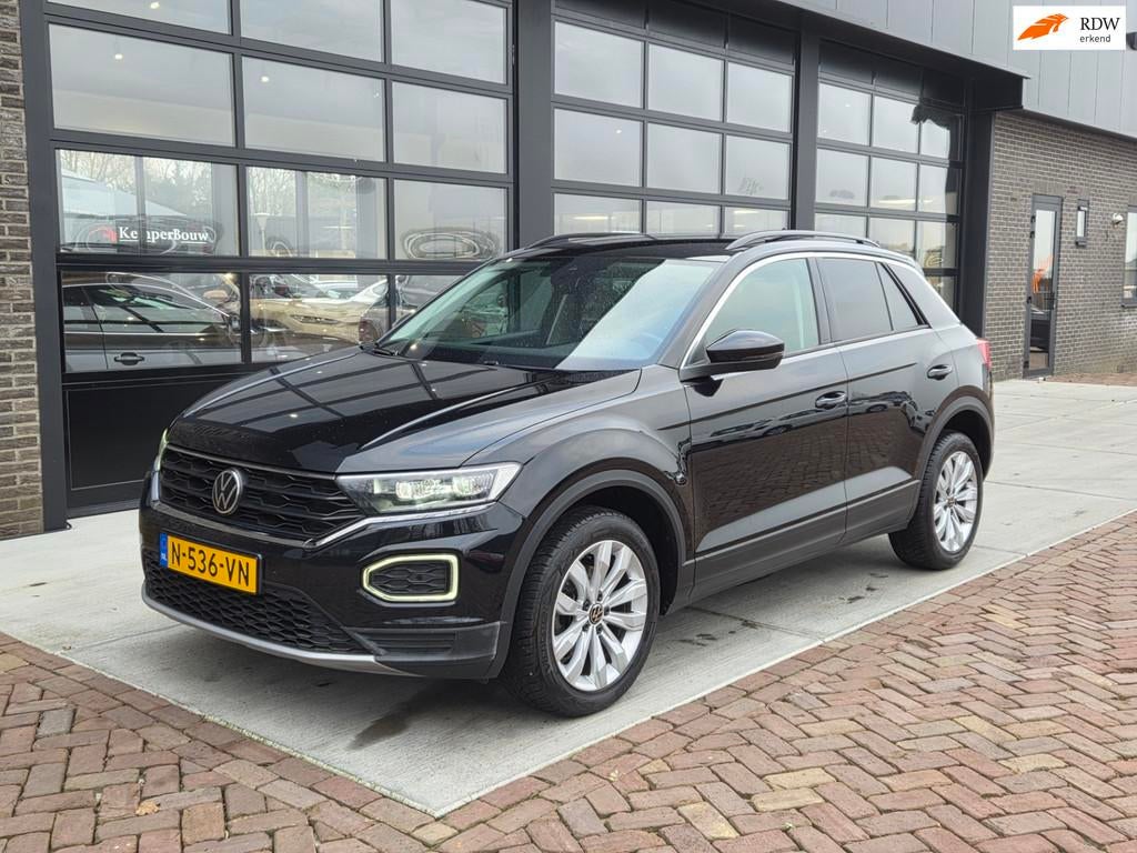 Volkswagen T-Roc 1.0 TSI Style Business | CarPlay | ACC | Cr, Voorwielaandrijving, Stof, Gebruikt, 1194 kg