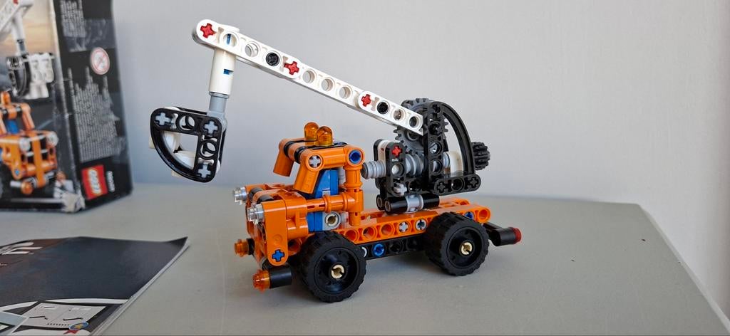 Lego Technic set 42088 hoogwerker, Compleet, Lego, Ophalen of Verzenden, Zo goed als nieuw