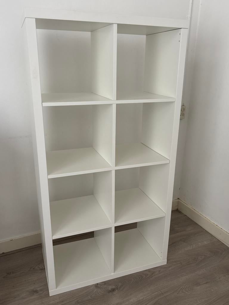 Witte Kallax boekenkast Ikea met 8 vakken, Huis en Inrichting, Kasten | Boekenkasten, Ophalen, Met plank(en), 100 tot 150 cm, 50 tot 100 cm