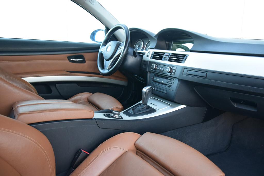 BMW 3 Serie Coupe 325i High Executive Automaat Sportstoelen/, Auto's, Automaat, 745 kg, Achterwielaandrijving, Gebruikt