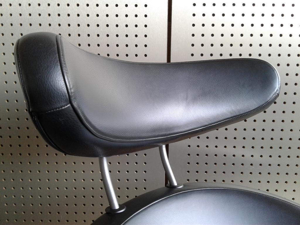 Variér (Stokke) Peel (Zwart Leder), Zeer Mooi!, Ophalen, 75 tot 100 cm, Leer, Zo goed als nieuw