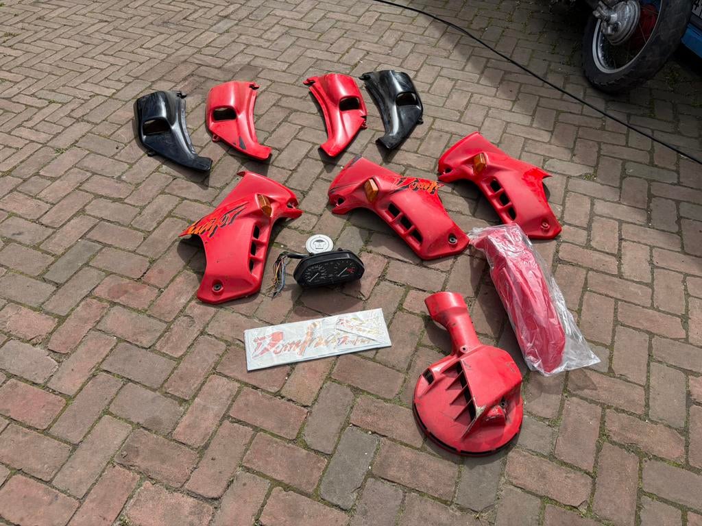 Honda nx650 Dominator onderdelen kappen + uitlaat, Motoren, Ophalen of Verzenden