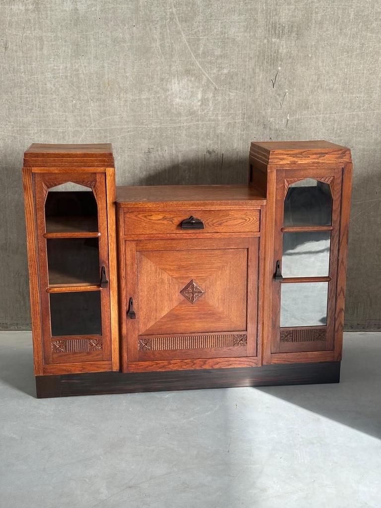 Art Deco Dressoir Amsterdamse School, Huis en Inrichting, Kasten | Dressoirs, Gebruikt, 100 tot 150 cm, Eikenhout, Ophalen of Verzenden
