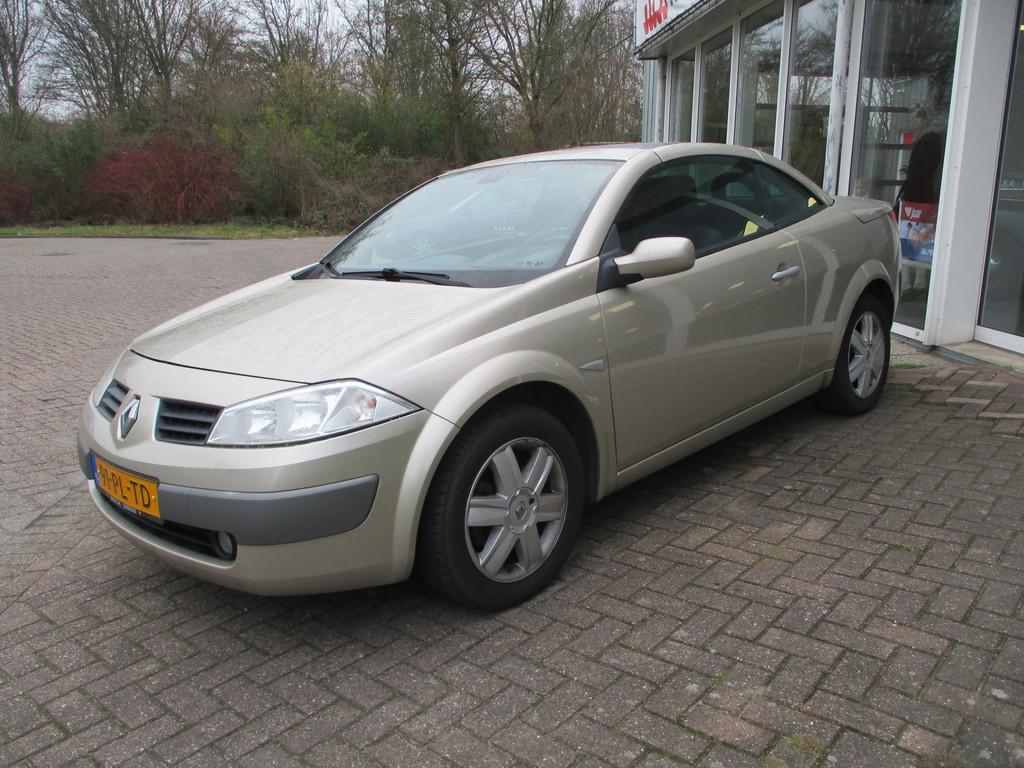 Renault Mégane Coupé-Cabriolet 1.6-16V Dynamique Luxe Goed, Voorwielaandrijving, Stof, 4 cilinders, Cabriolet