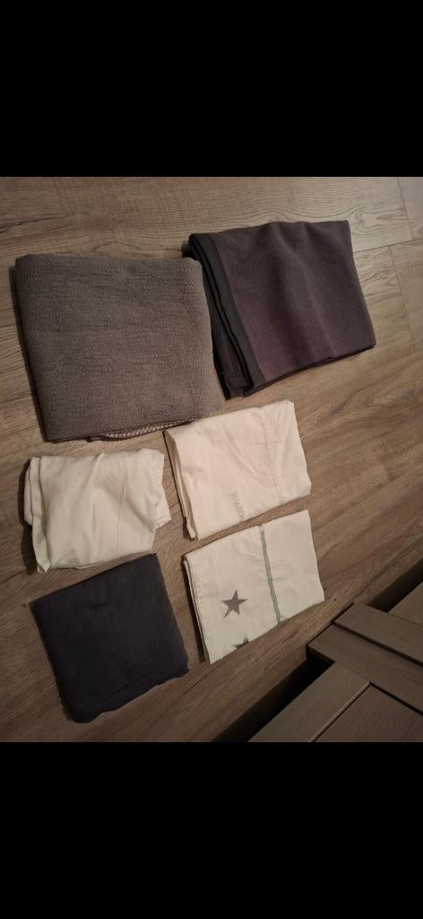 Dekentjes, lakentjes, hoeslakentjes, Ophalen, Gebruikt, Overige merken