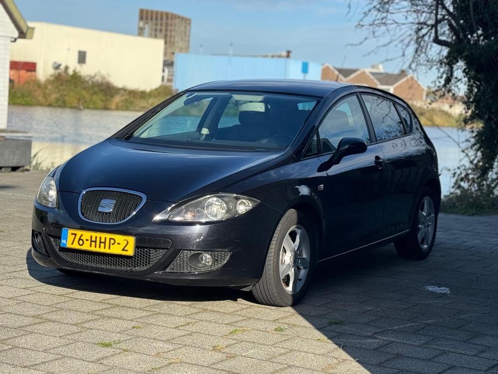 Seat Leon 1.4 TSI Business Style Pro,leer,navigatie,Cruiseco, 125 pk, Gebruikt, 4 cilinders, Leon