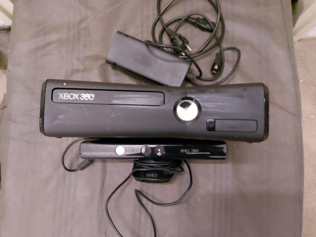 XBOX 360, Ophalen of Verzenden, Gebruikt, 250 GB, Zonder controller