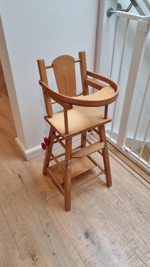 Vintage Poppenstoeltje met wieltjes en inklapbaar., Ophalen of Verzenden, Gebruikt, Overige typen