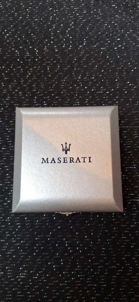Maserati Manchetknopen - Zilverkleurig met Logo, Sieraden, Tassen en Uiterlijk, Manchetknopen, Ophalen of Verzenden, Nieuw, Overige materialen