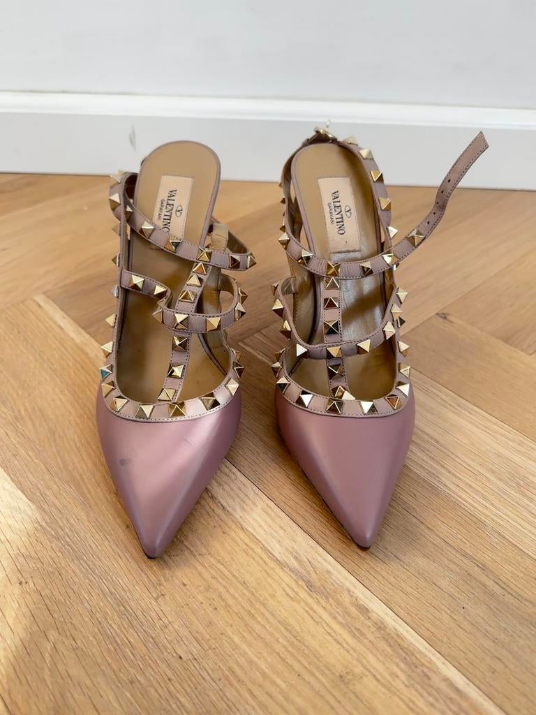 Valentino Garavani Rockstud Pumps – 38,5, Kleding | Dames, Schoenen, Ophalen of Verzenden, Zo goed als nieuw, Roze