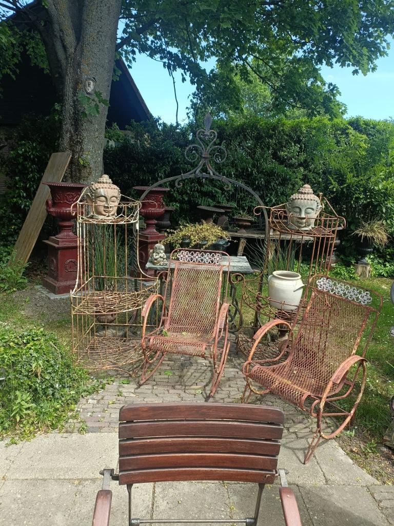 2 smeedijzeren antieke tuinstoelen, Tuin en Terras, Ophalen, Gebruikt, Metaal
