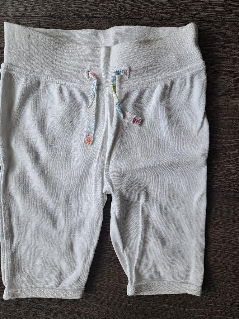 wit Broekje  Lief!  - 62  jusa17, Broekje, Jongetje of Meisje, Lief!, Ophalen of Verzenden