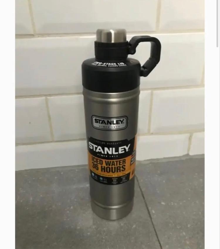 Stanley thermoskan en  Waterfles en thermosfles 750ml, Caravans en Kamperen, Ophalen of Verzenden, Nieuw