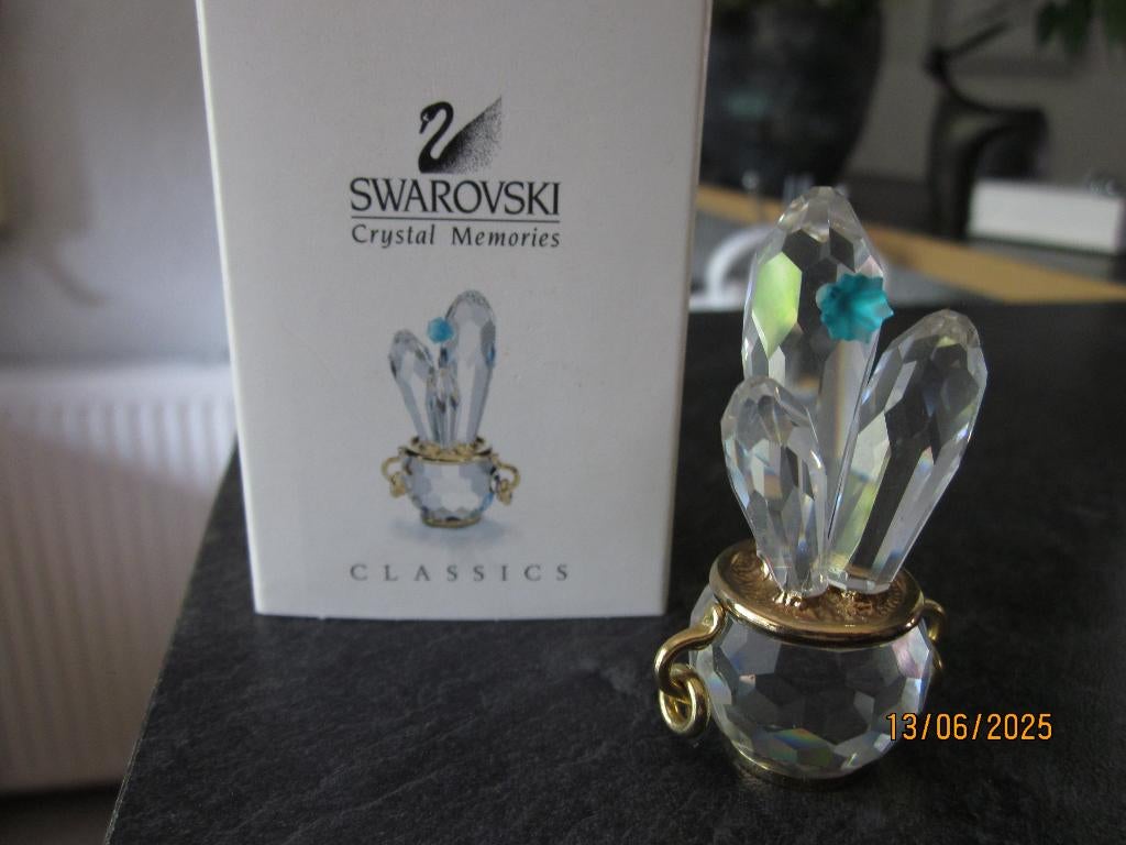 Swarovski Cactus Blaue zircoon incl. doos & certificaat, Ophalen of Verzenden, Nieuw, Figuurtje