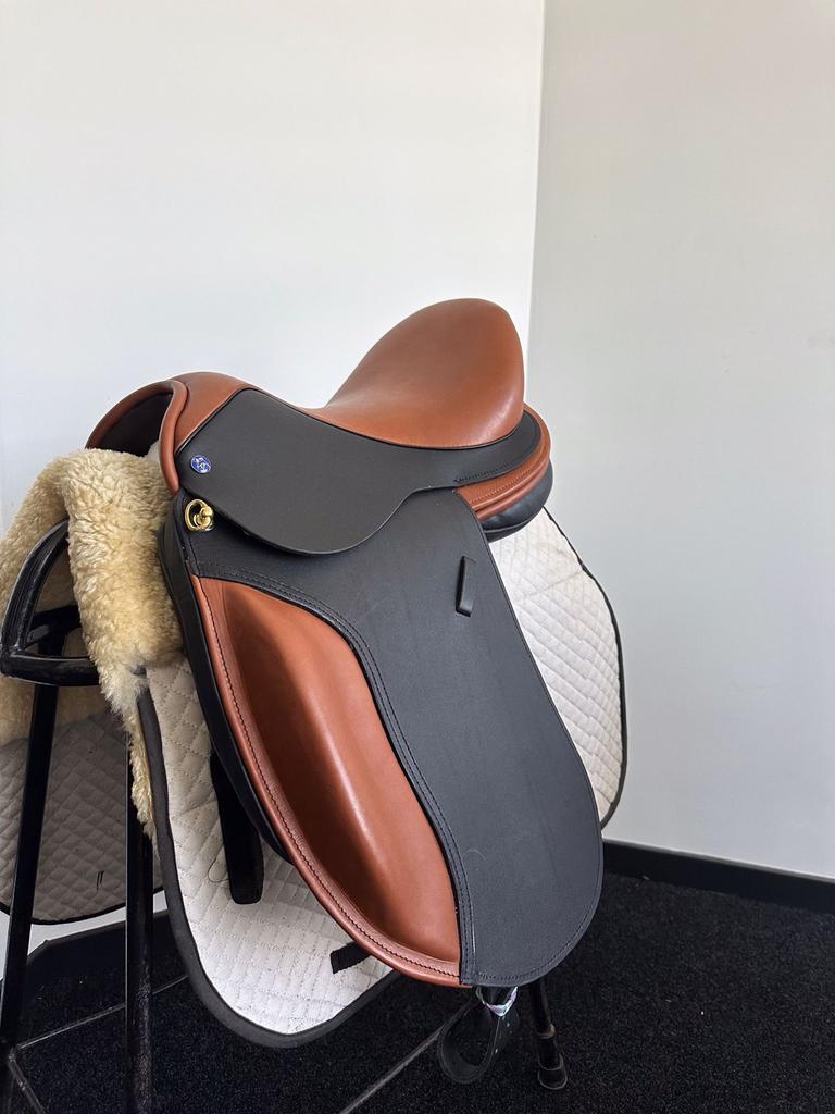 Dressuur zadel, Ophalen of Verzenden, Zo goed als nieuw, Dressuur