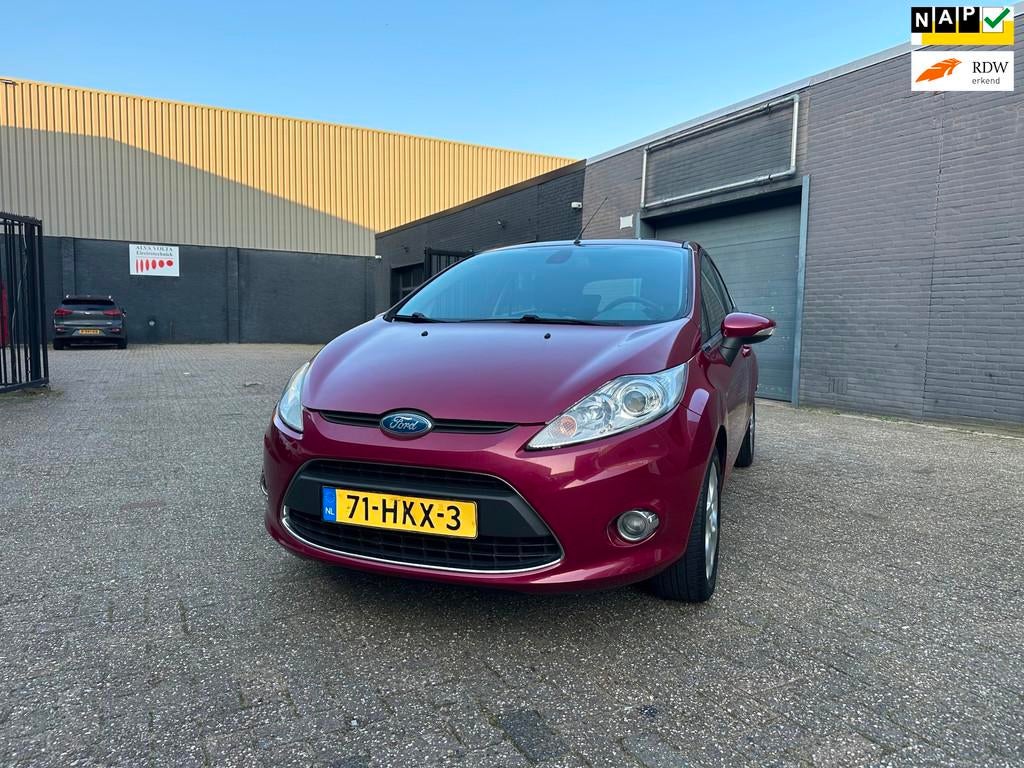 Ford Fiesta 1.4 Titanium Automaat Clima Cruise Elek. Pakket, Origineel Nederlands, Grijs, Fiësta, 550 kg