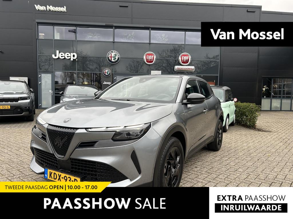 Alfa Romeo Junior 1.2 Turbo 145pk Hybrid Ibrida | Apple carp, Stof, Euro 6, 1199 cc, 620 kg