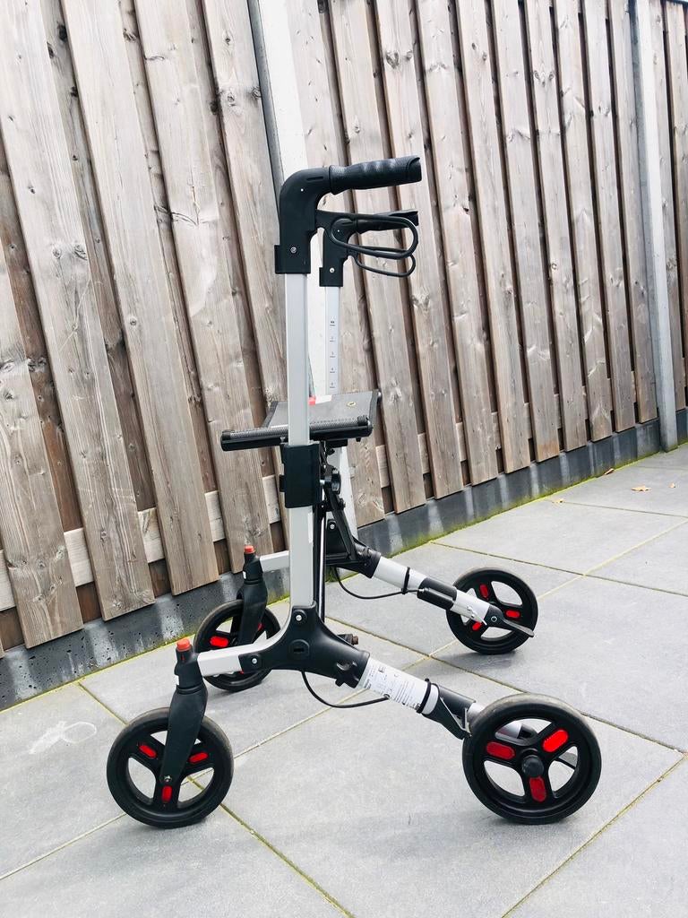 Diverse opvouwbare inklapbare lichtgewicht rollator NIEUW ST, Diversen, Rollators, Ophalen of Verzenden, Opvouwbaar, Zo goed als nieuw
