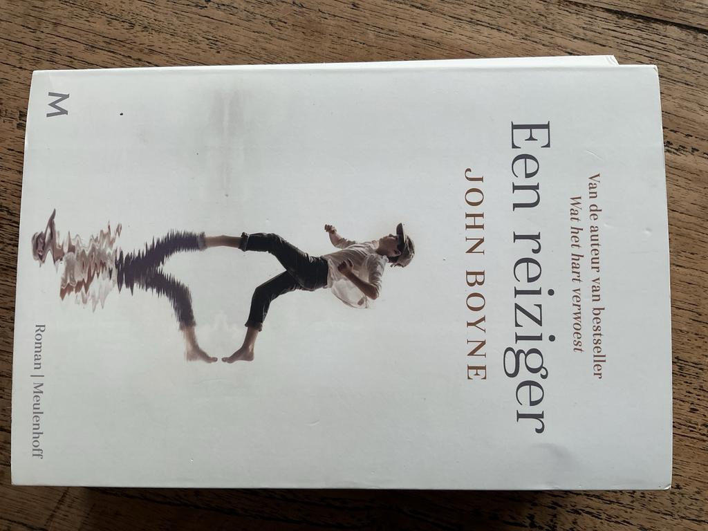 Een reiziger - John Boyne (Roman), Boeken, Ophalen of Verzenden, Gelezen, Nederland