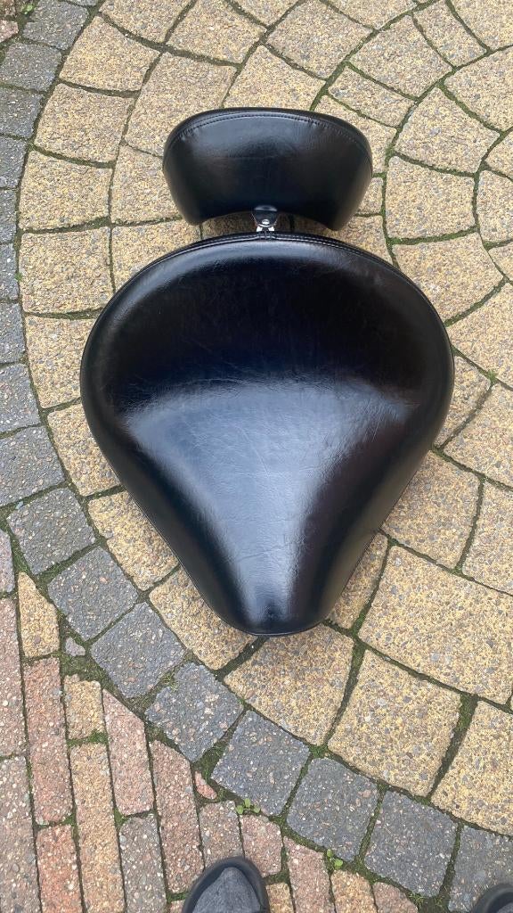 zadel yamaha drag star 1100, Motoren, Ophalen, Zo goed als nieuw