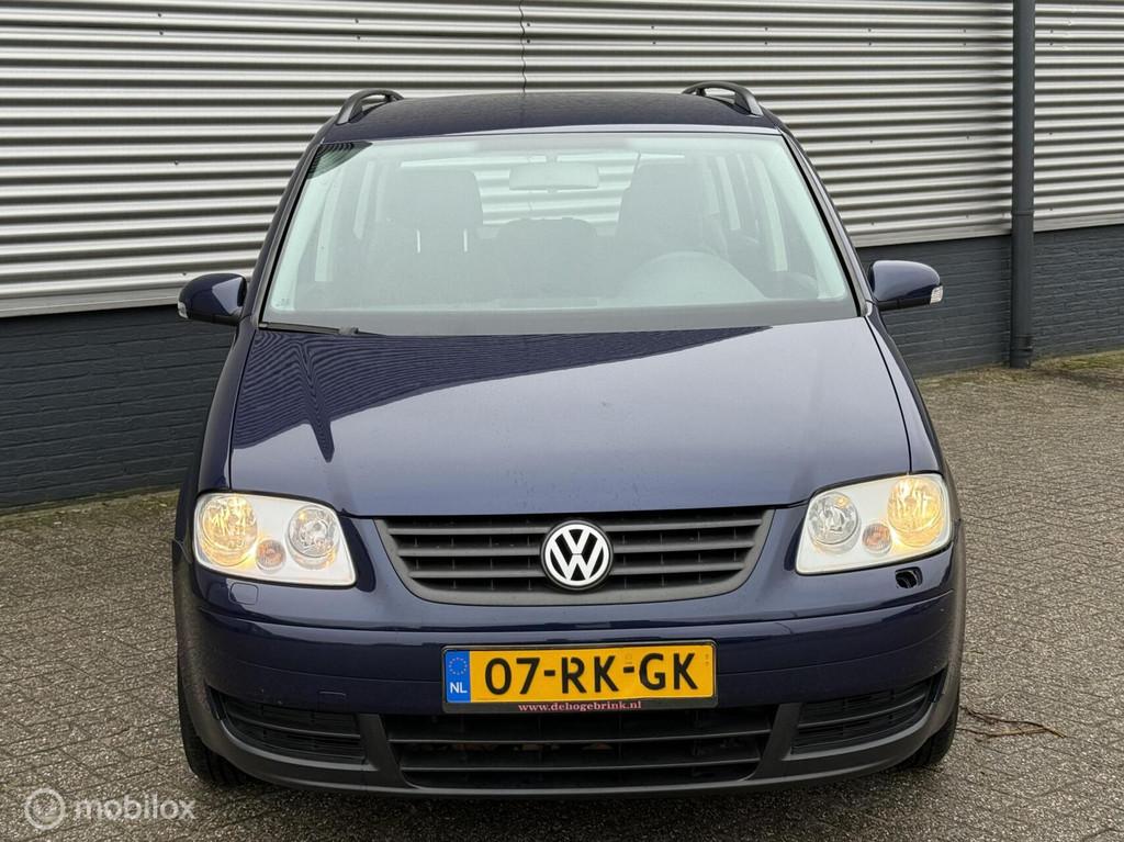 Volkswagen Touran 1.6 TREKHAAK, APK NIEUW, Auto's, 4 cilinders, Blauw, Handgeschakeld, Euro 4