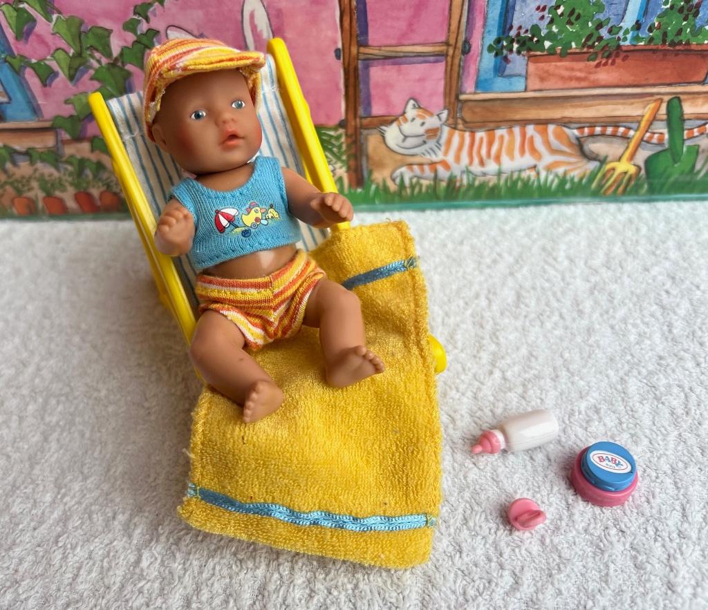 Mini baby born ligstoel met mini baby born popje, Kinderen en Baby's, Speelgoed | Poppen, Ophalen of Verzenden, Zo goed als nieuw