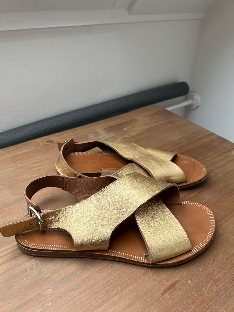 Gouden sandalen sissy Boy, 37, Ophalen of Verzenden, Zo goed als nieuw, Overige kleuren, Sandalen of Muiltjes