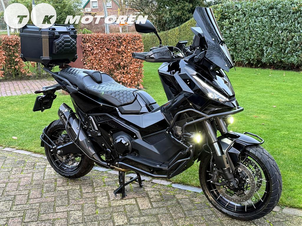 ⭐️ 2025 CUSTOM Honda XADV 750 TK BLACK EDITION CARPLAY - foto 2