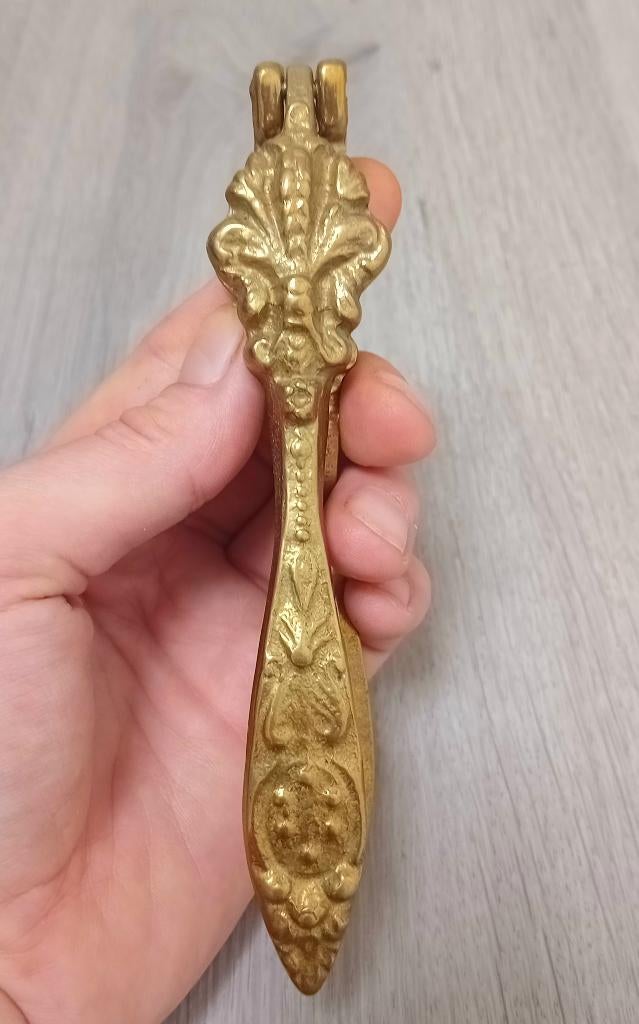 vintage italiaanse notenkraker... fleur de lis, Antiek en Kunst, Ophalen of Verzenden