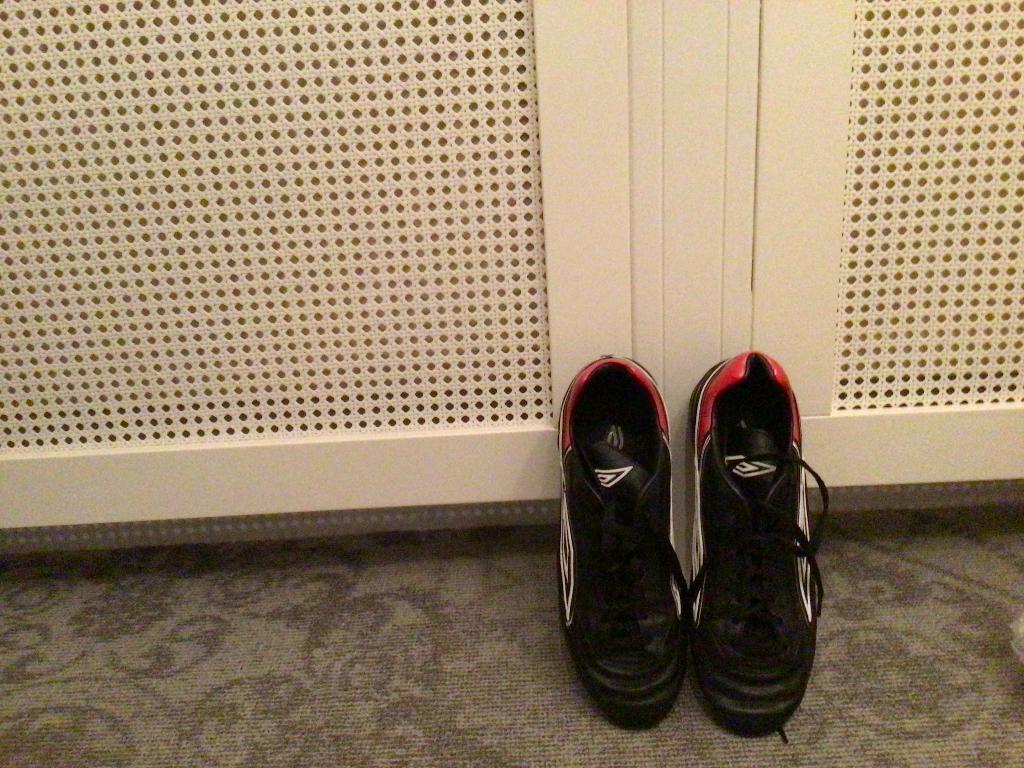 Voetbalschoenen, Ophalen, Maat XS of kleiner, Schoenen, Zo goed als nieuw