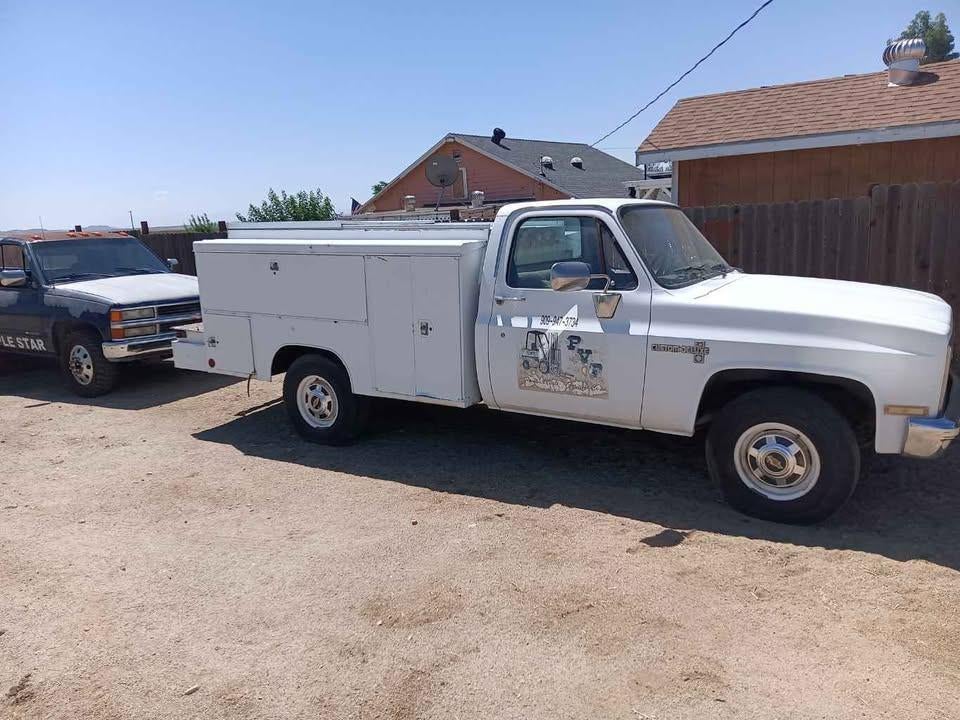 chevy c20 utility work truck pickup 2x 78 87 + firetruck, Auto's, Chevrolet, Automaat, Achterwielaandrijving, Overige carrosserieën