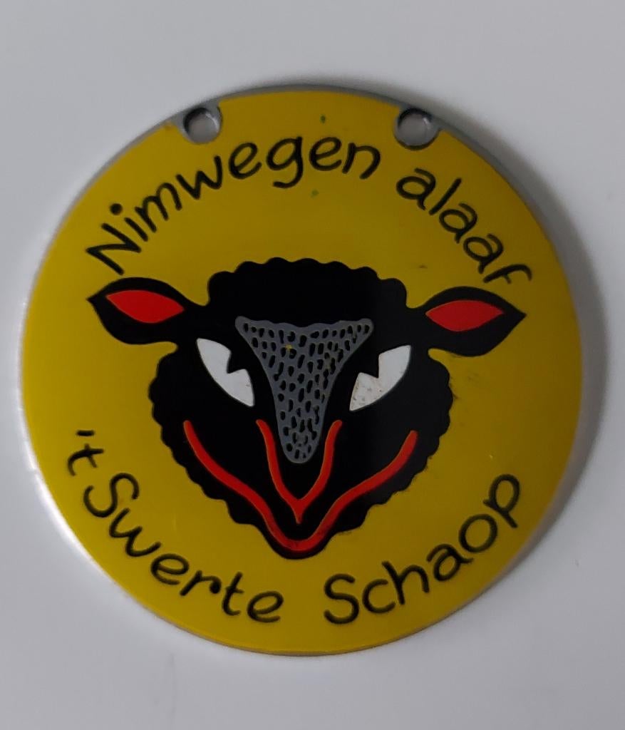 Carnaval Nijmegen Knotsenburg 't Swerte Schaop, Verzenden, Gebruikt